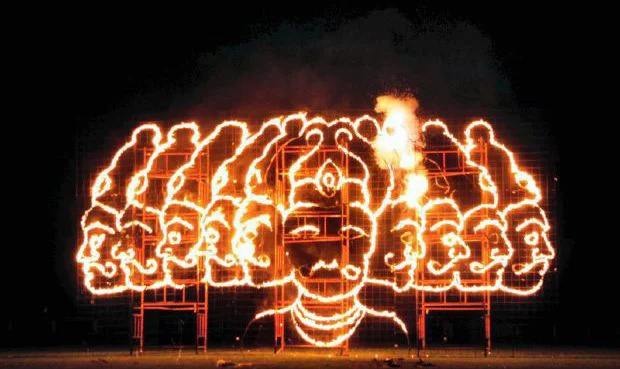 book a minibus to the diwali