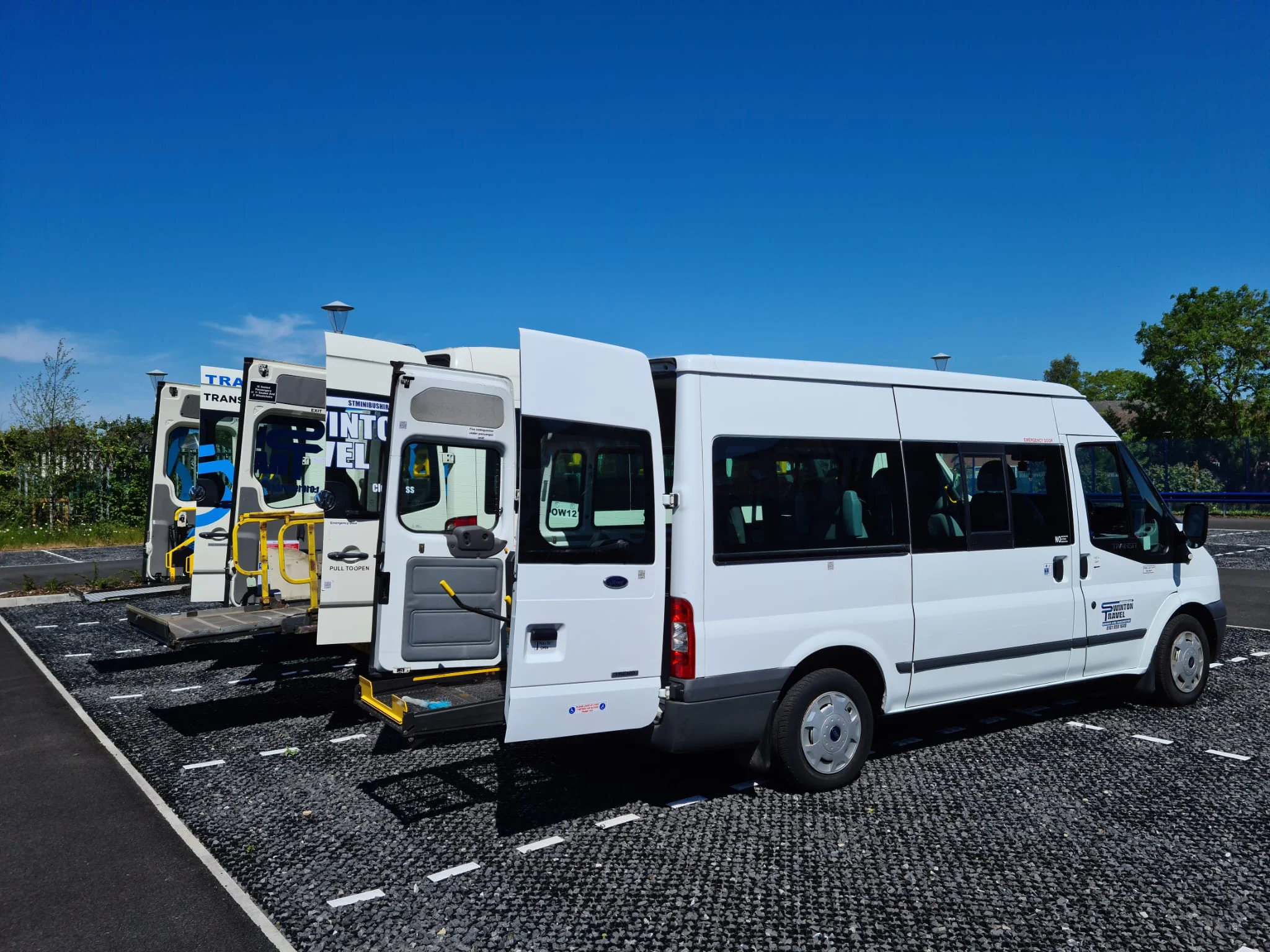 Comfortable group transport