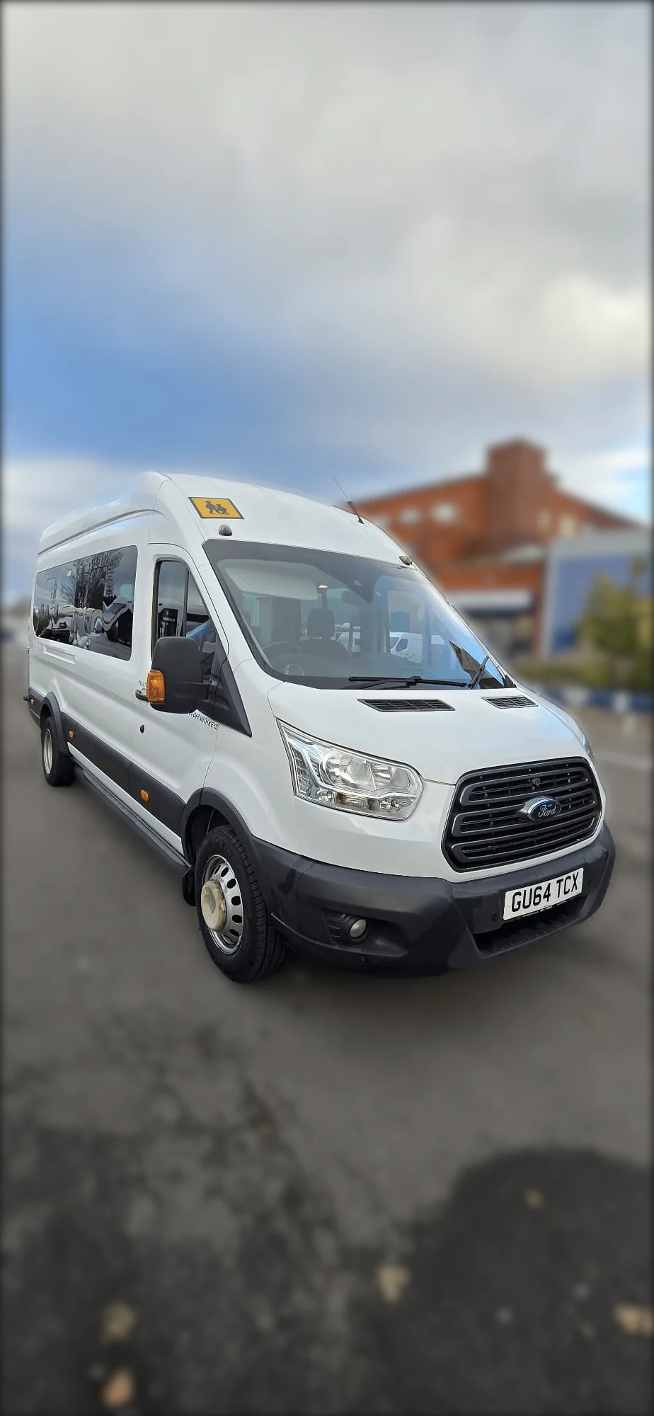 Spacious 16-seater minibus